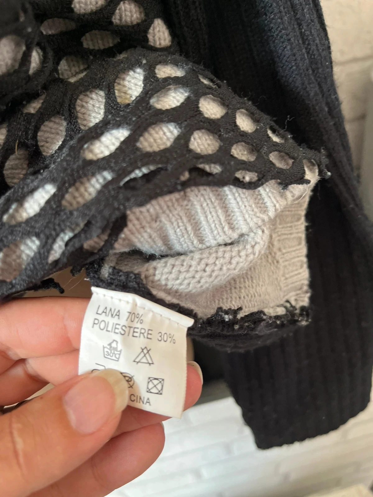 Pulóver de malha HMT com decote em V - T36 - Muito na moda – photo 3